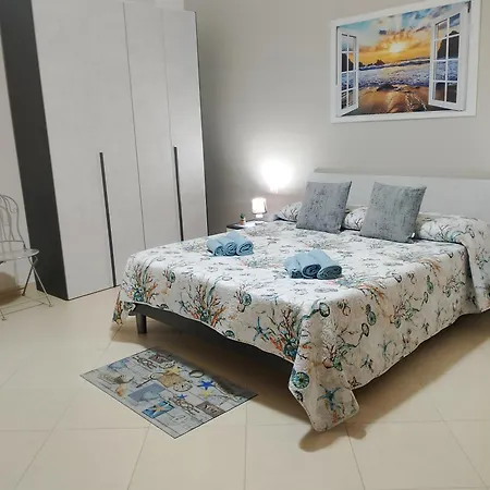 Turistico L'ancora مازارا ديل فالو